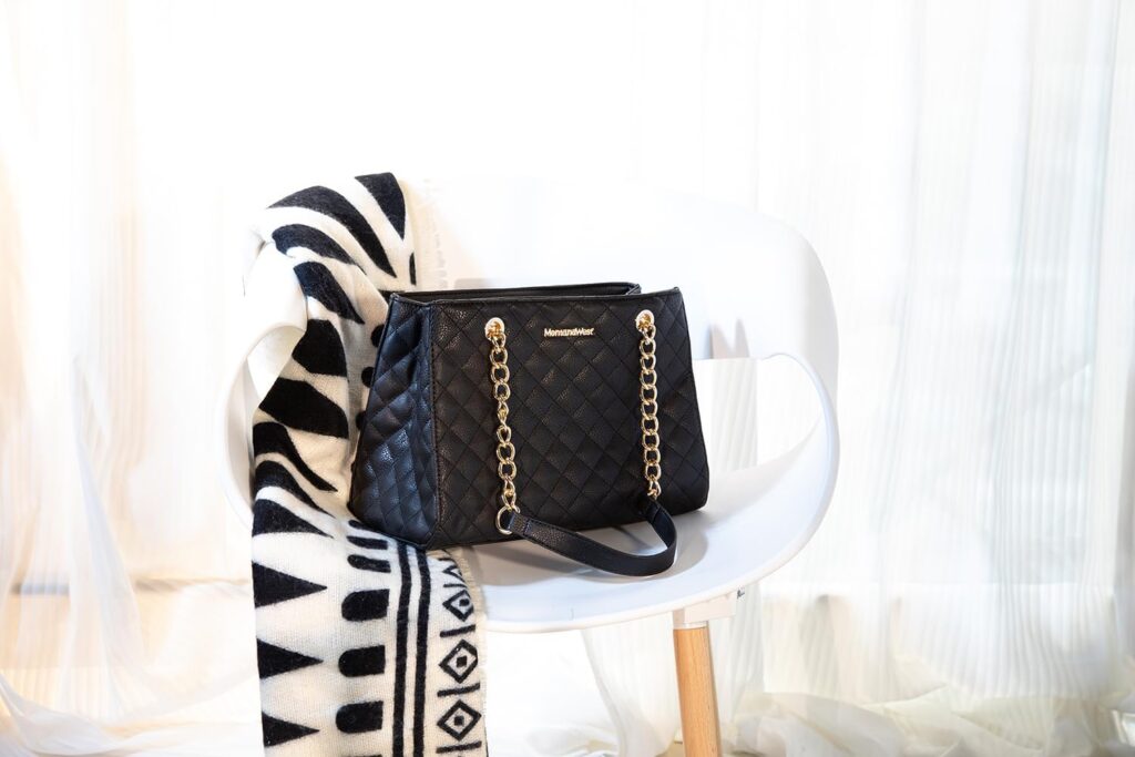 Montana West MEDIUM Tote Bag for Women Quilted Chain Handbags Shoulder Purse Montana West MEDIUM Tote Bag for Women Quilted Chain Handbags Shoulder Purse