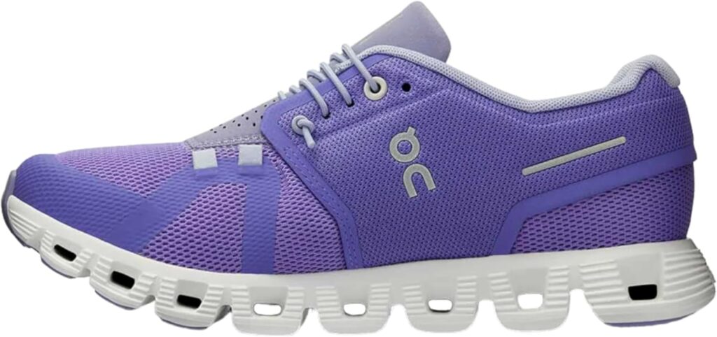 On Womens Cloud 5 Sneakers On Womens Cloud 5 Sneakers