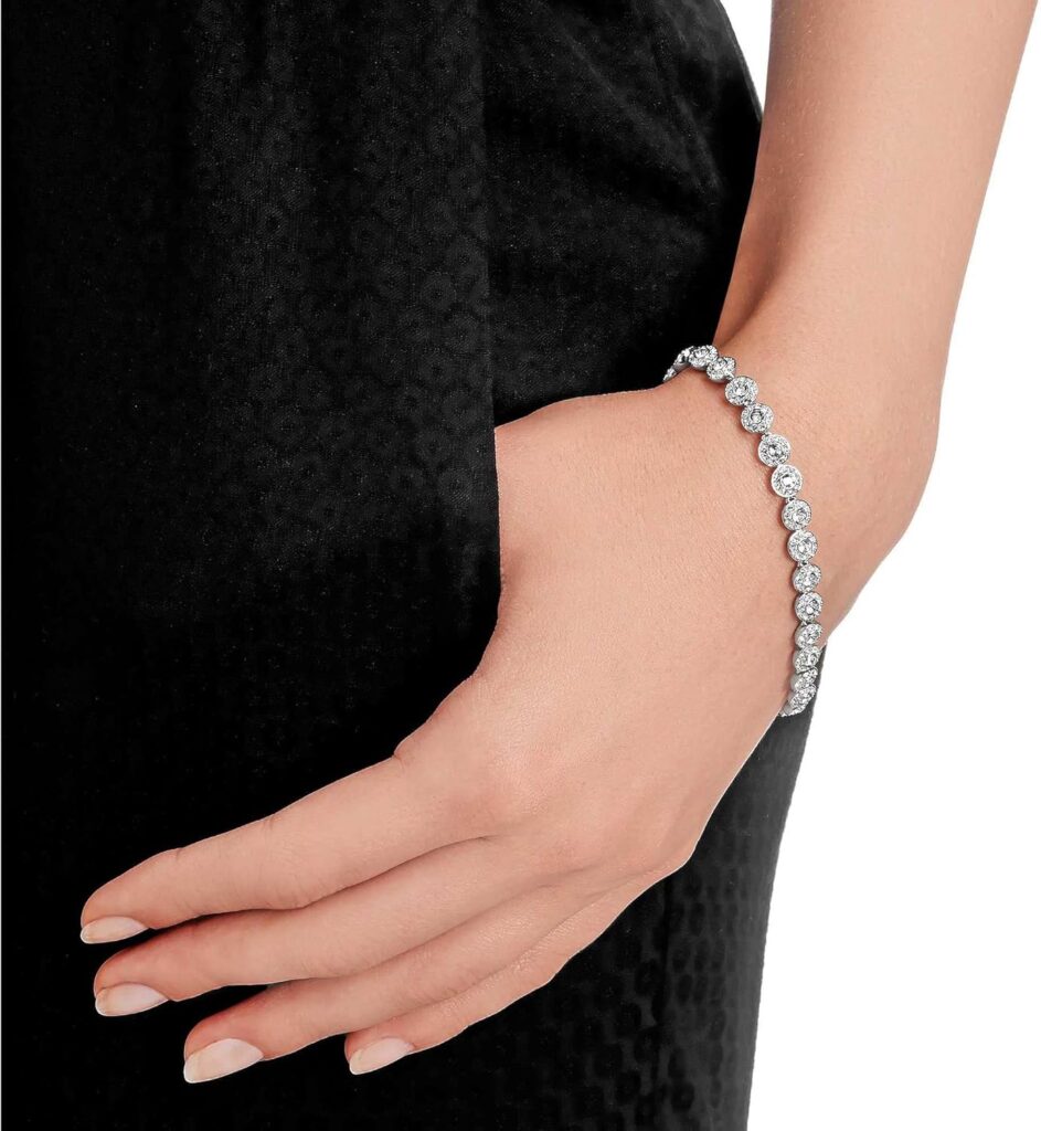 Swarovski Una Angelic Bracelet with White Crystals on a Rhodium Plated Setting
